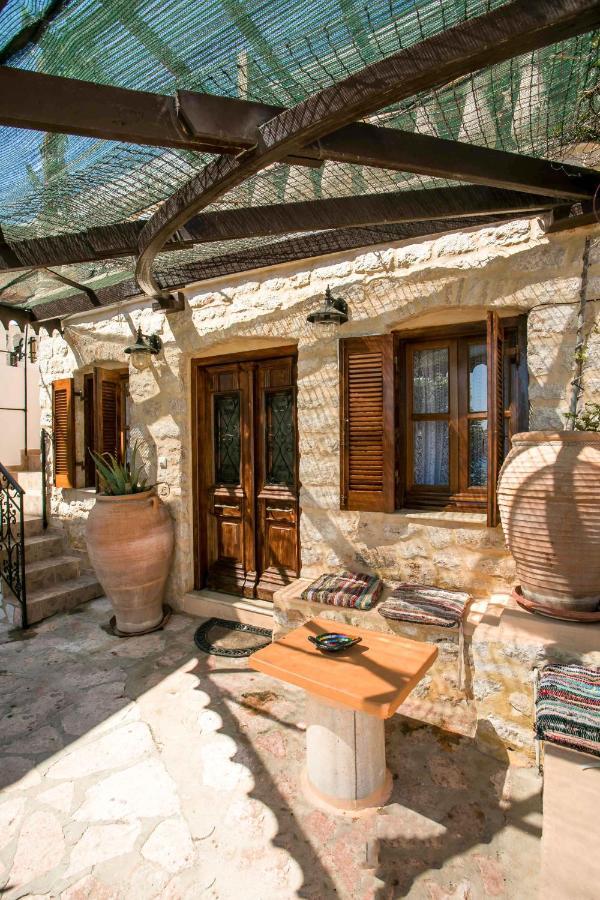 Anna'S House Traditional Chalki Town ภายนอก รูปภาพ