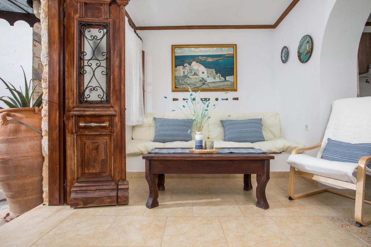 Anna'S House Traditional Chalki Town ภายนอก รูปภาพ