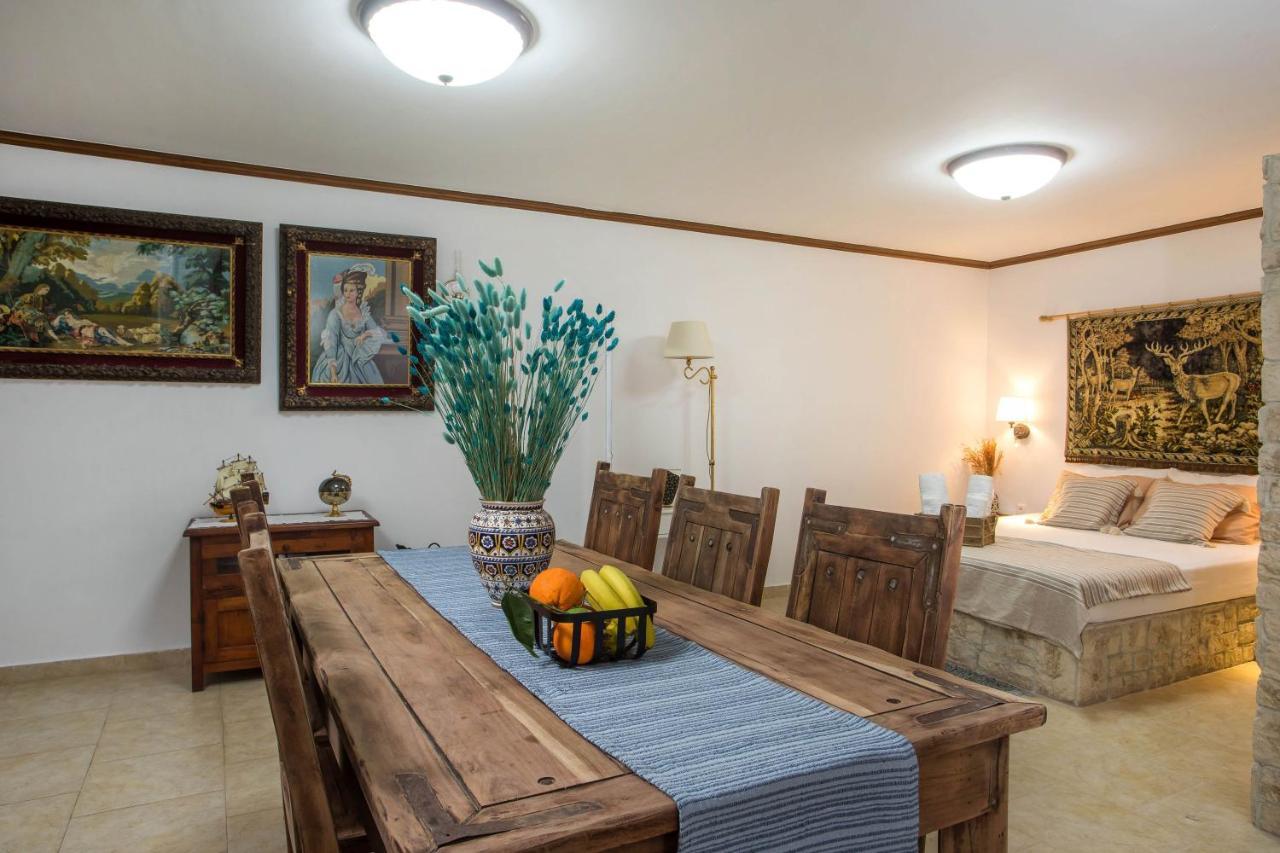 Anna'S House Traditional Chalki Town ภายนอก รูปภาพ